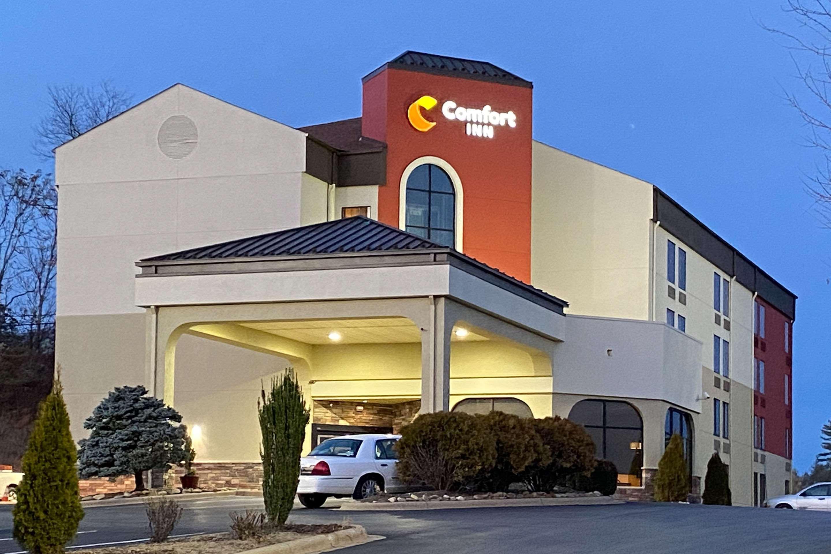 Comfort Inn North Of Asheville Mars Hill Dış mekan fotoğraf