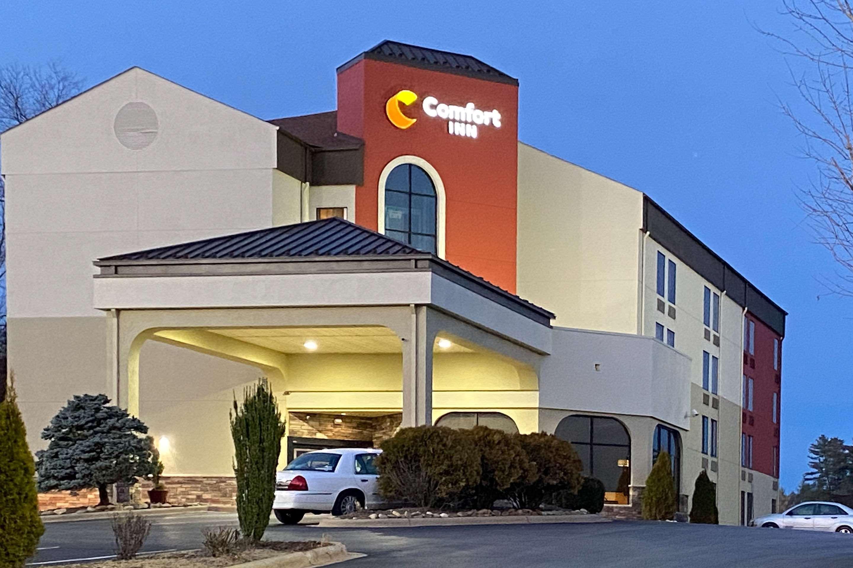Comfort Inn North Of Asheville Mars Hill Dış mekan fotoğraf